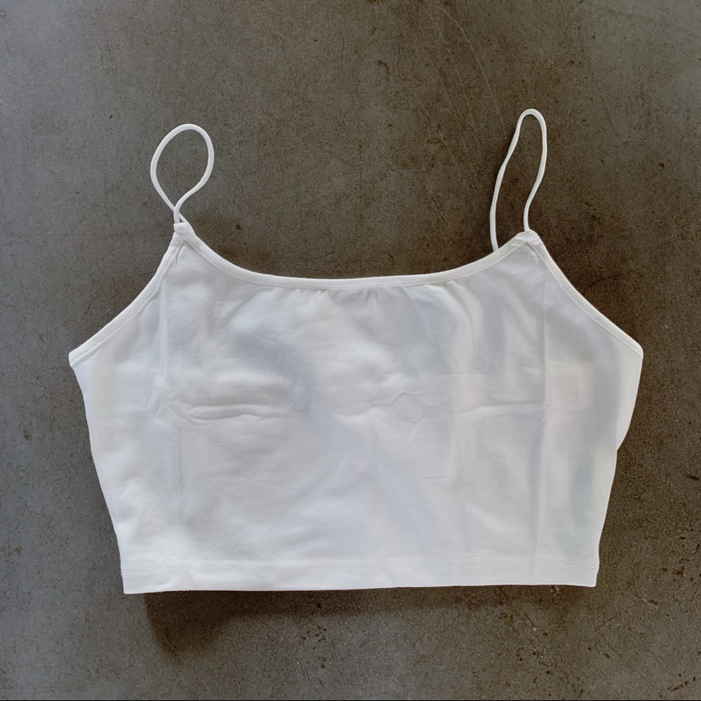 mariposa | white basic crop top